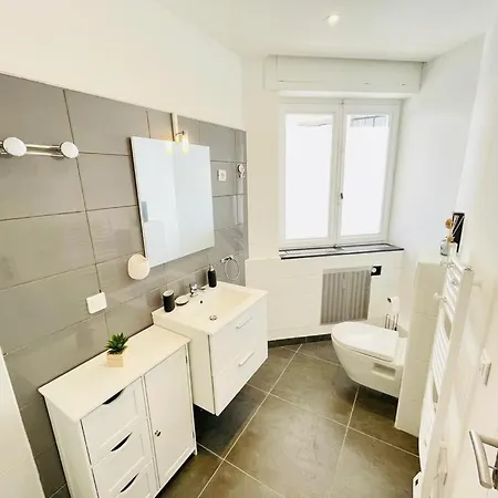 Saturne - Modern Flat Next To Station * Annemasse